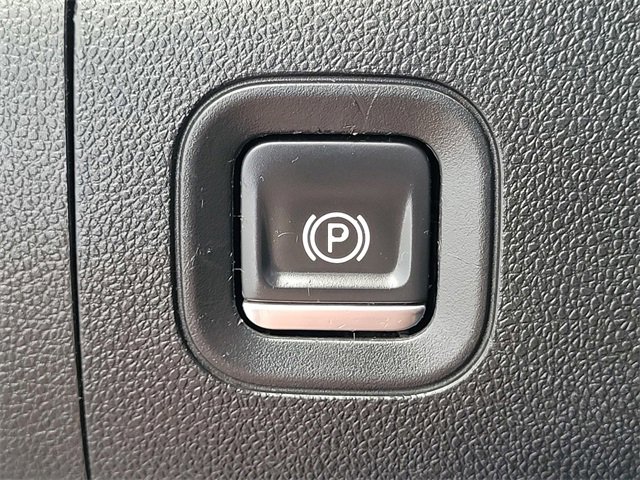 Used 2020 Chevrolet Silverado 2500 LT w/ Z71 Off-Road Package image 32