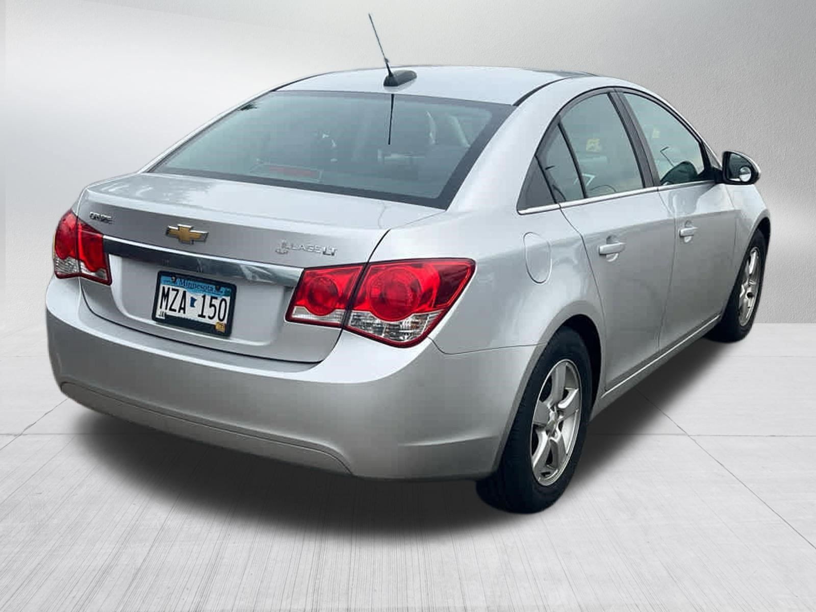 Used 2015 Chevrolet Cruze LT FWD image 5