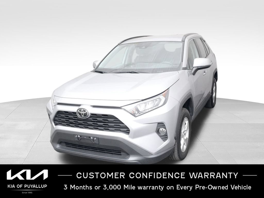 Used 2021 Toyota RAV4 XLE w/ XLE Grade Weather Package AWD/4WD image 1