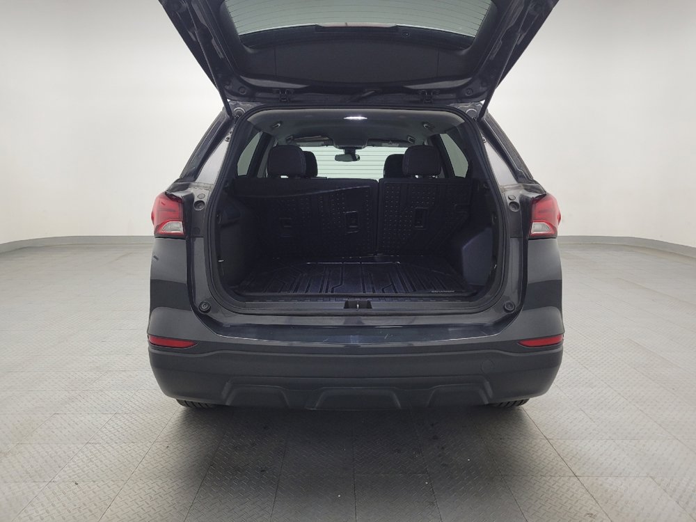 Used 2022 Chevrolet Equinox LS w/ LS Convenience Package image 29