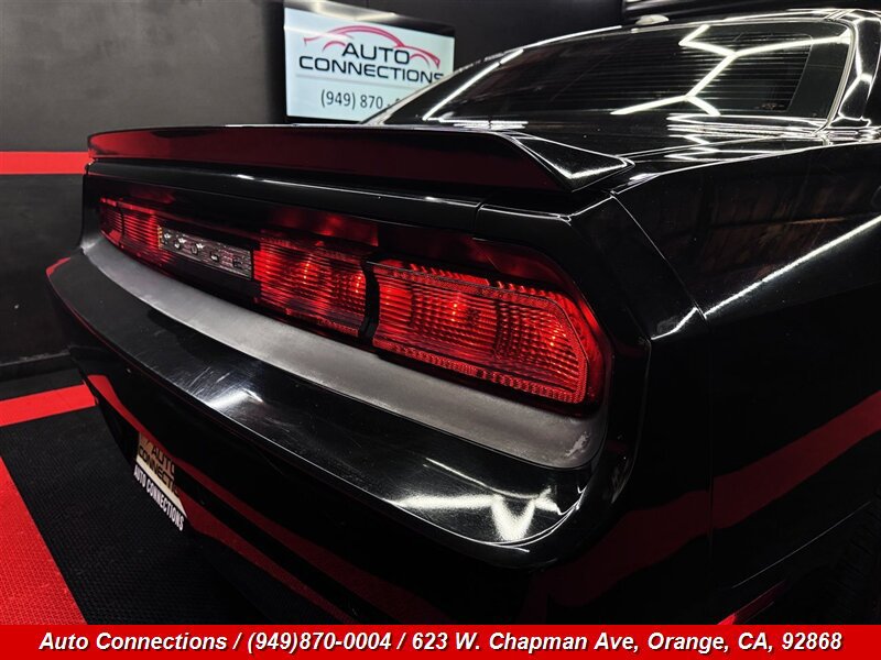 Used 2013 Dodge Challenger R/T Plus RWD image 31