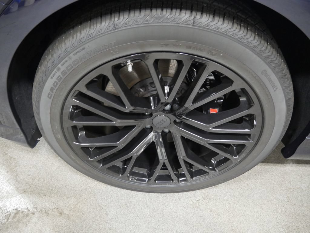New 2026 Audi SQ8 Premium Plus AWD/4WD image 10