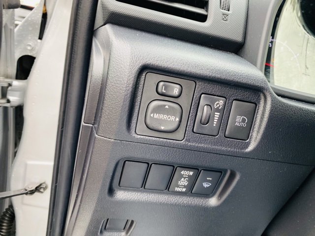 Used 2024 Toyota 4Runner SR5 image 30