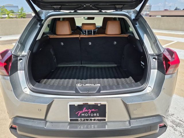 Used 2021 Lexus UX 200 w/ Premium Package FWD image 21