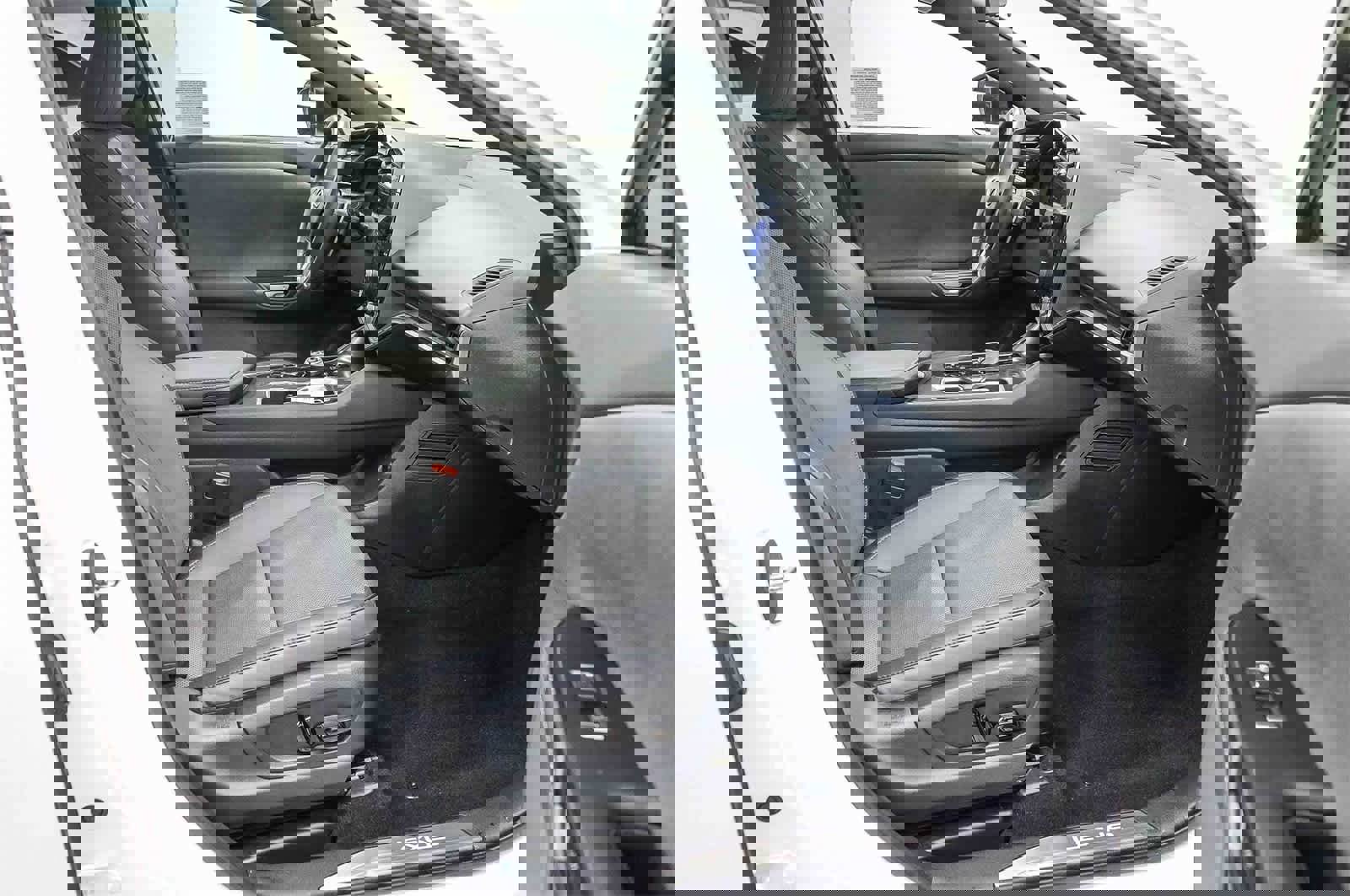 Used 2024 Lexus RZ 300e Premium image 17