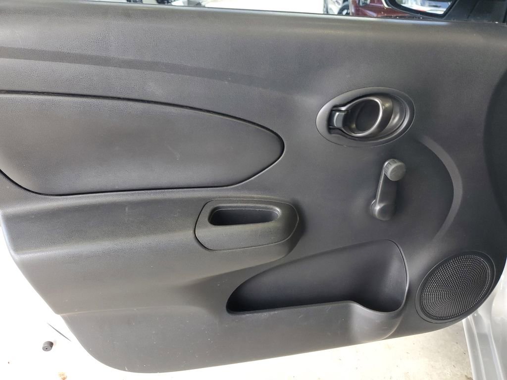 Used 2015 Nissan Versa S image 19