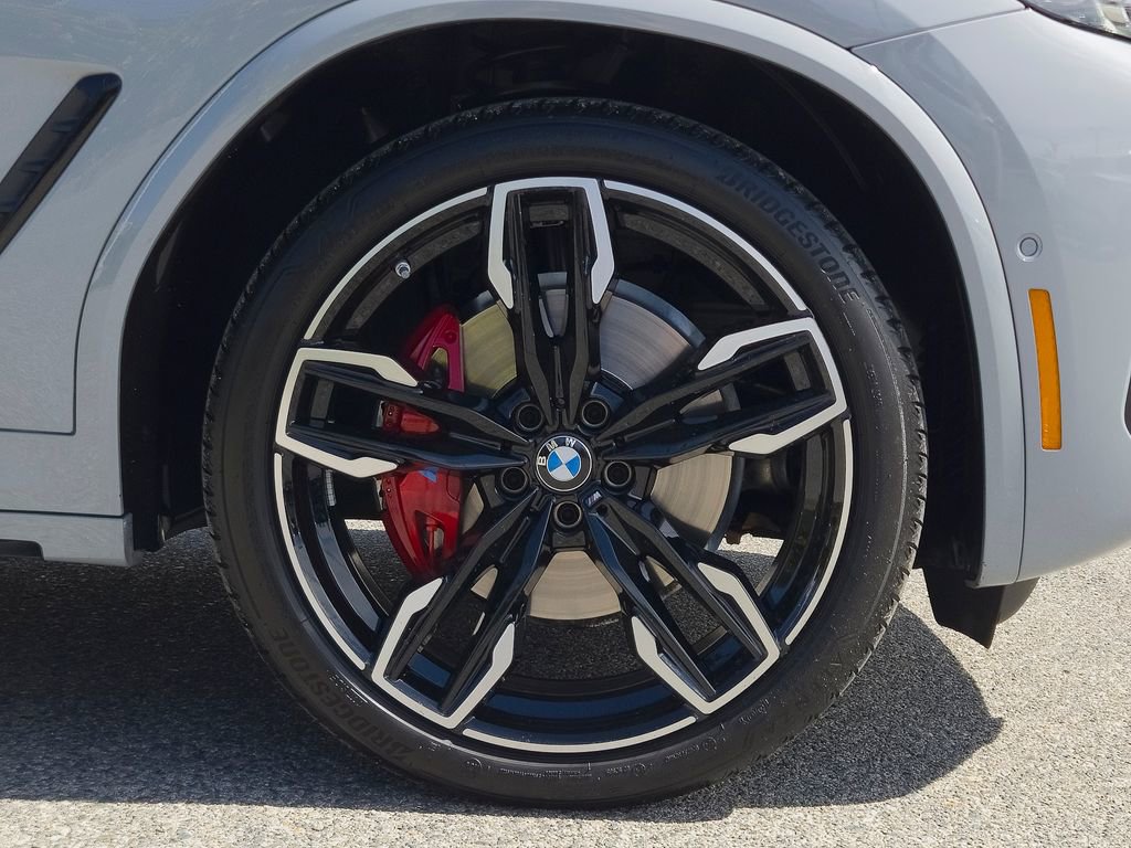 Used 2024 BMW X4 M40i w/ Premium Package image 7