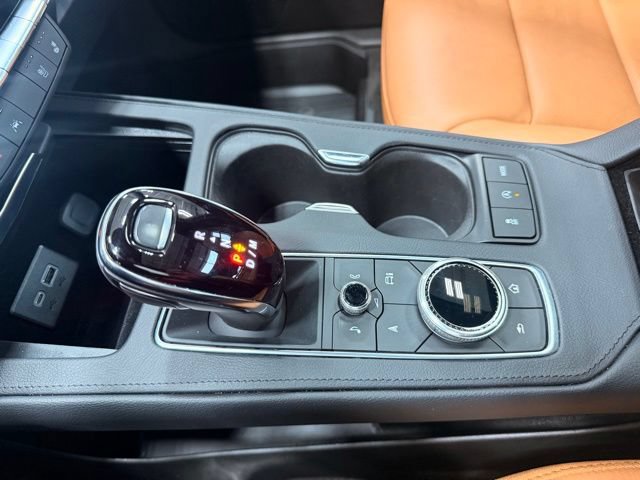 Used 2025 Cadillac XT4 Sport AWD/4WD image 35