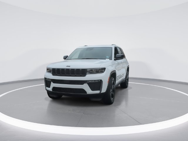 New 2026 Jeep Grand Cherokee Limited w/ Limited Altitude Package RWD image 3