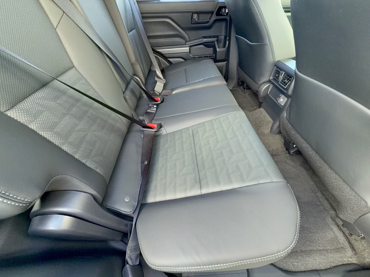 New 2026 Toyota 4Runner TRD Off-Road Premium AWD/4WD image 30