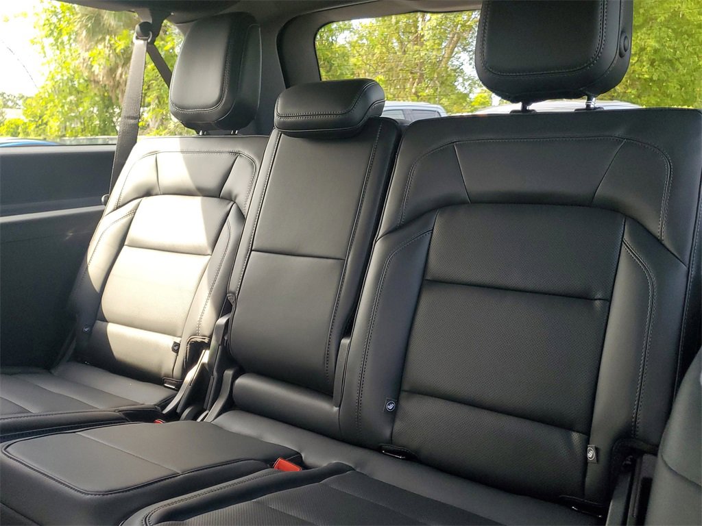 New 2025 Lincoln Navigator L Reserve w/ Jet Appearance Package image 14