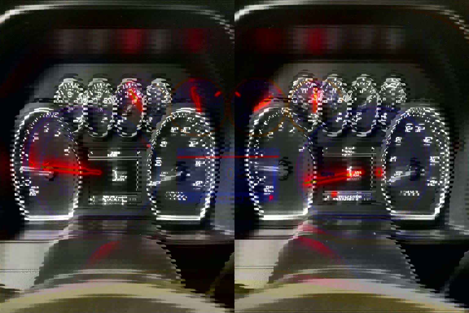 Used 2021 Chevrolet Silverado 2500 LT AWD/4WD image 25