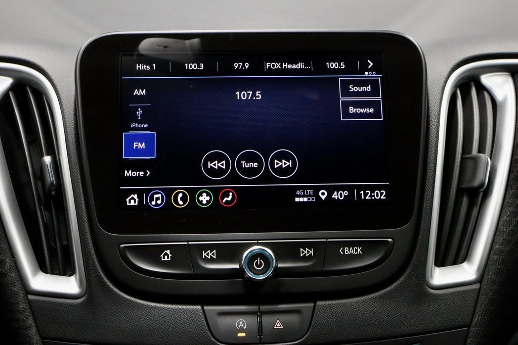 Used 2024 Chevrolet Malibu LT image 3