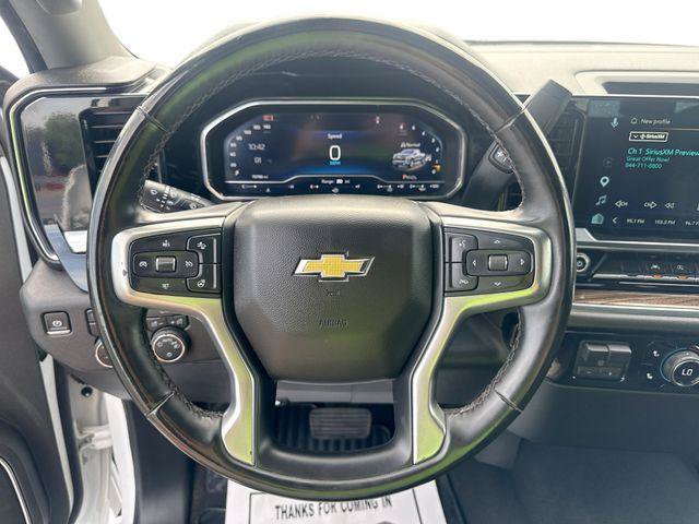 Used 2025 Chevrolet Silverado 1500 LT AWD/4WD image 11