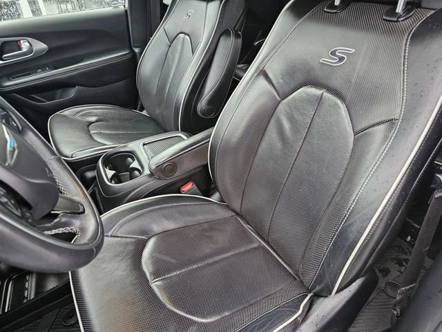 Used 2020 Chrysler Pacifica Limited w/ Advanced Safetytec Group image 28
