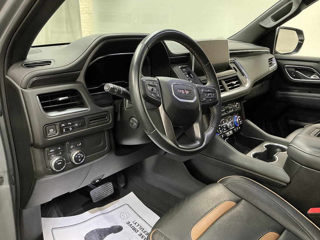 Used 2024 GMC Yukon AT4 AWD/4WD image 10