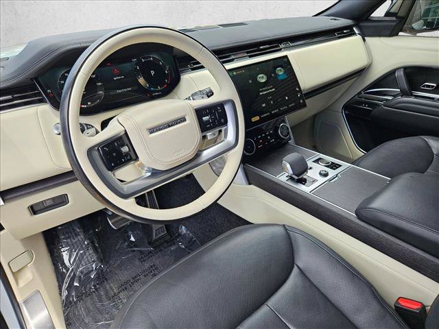 Used 2023 Land Rover Range Rover SE AWD/4WD image 12