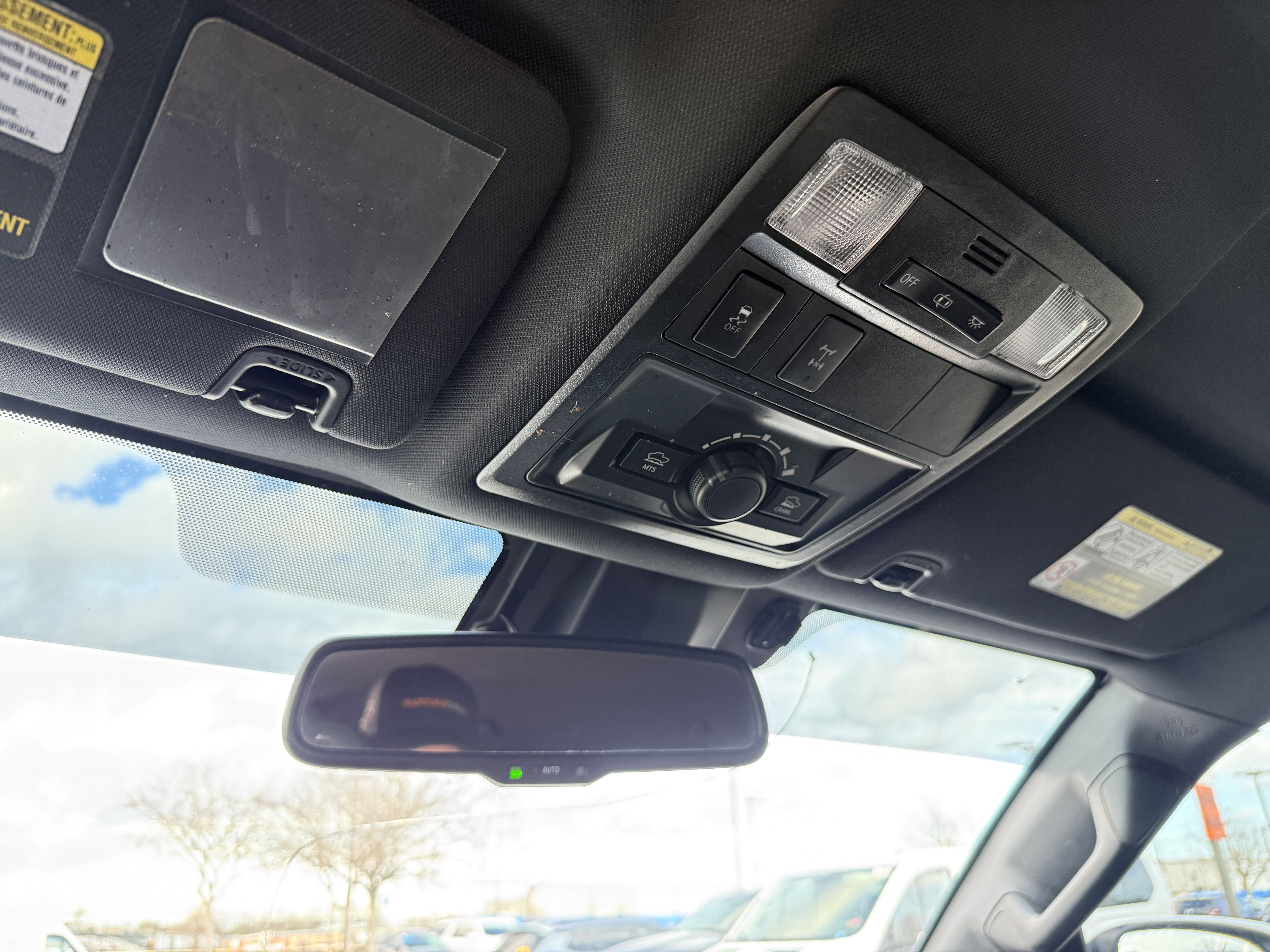 Used 2019 Toyota Tacoma TRD Off-Road w/ Technology Package AWD/4WD image 37