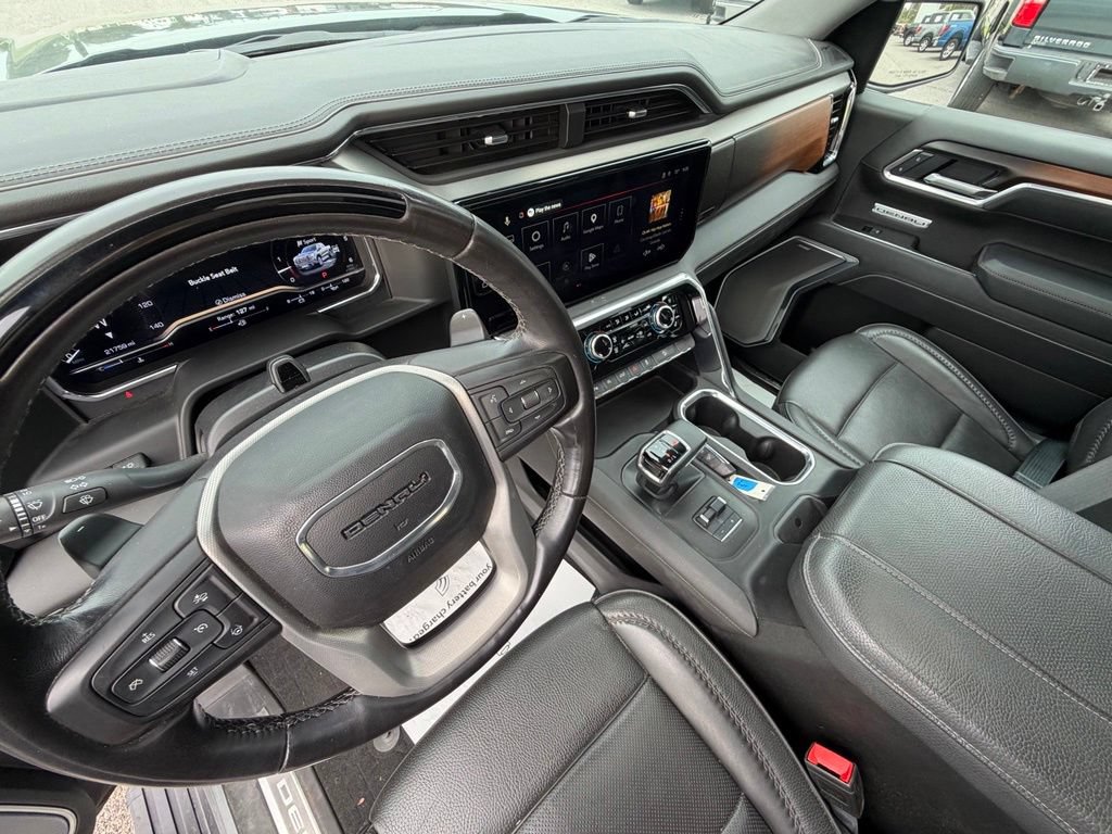 Used 2025 GMC Sierra 1500 Denali w/ Technology Package AWD/4WD image 13