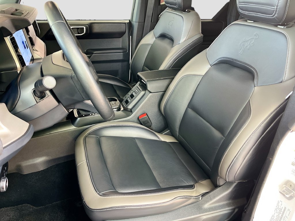 Used 2025 Ford Bronco Outer Banks AWD/4WD image 22