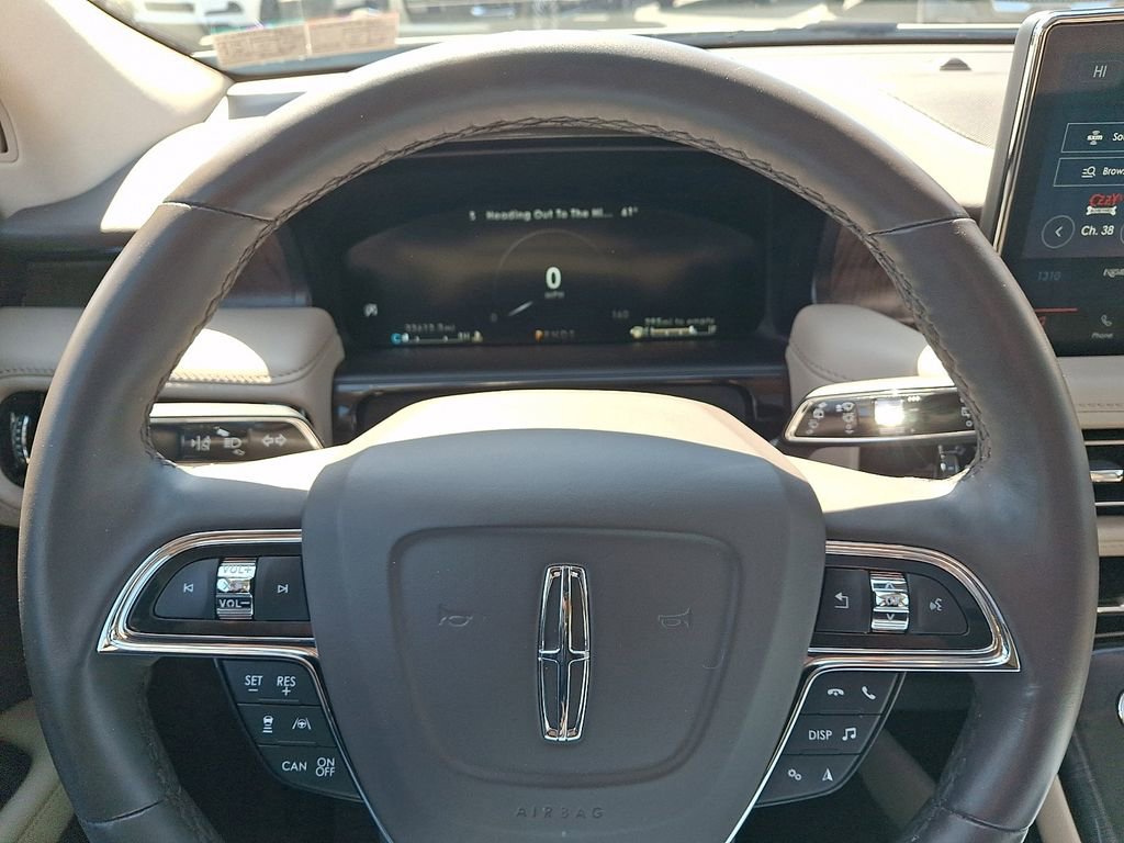 Used 2023 Lincoln Nautilus Reserve w/ Equipment Group 201A image 20