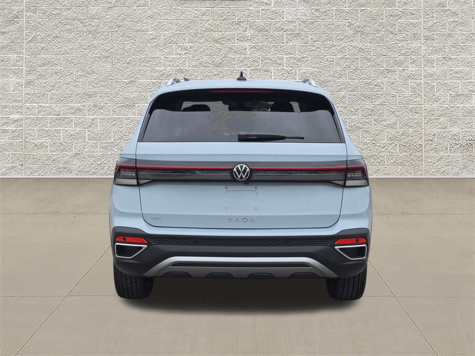 New 2027 Volkswagen Taos SE FWD image 6