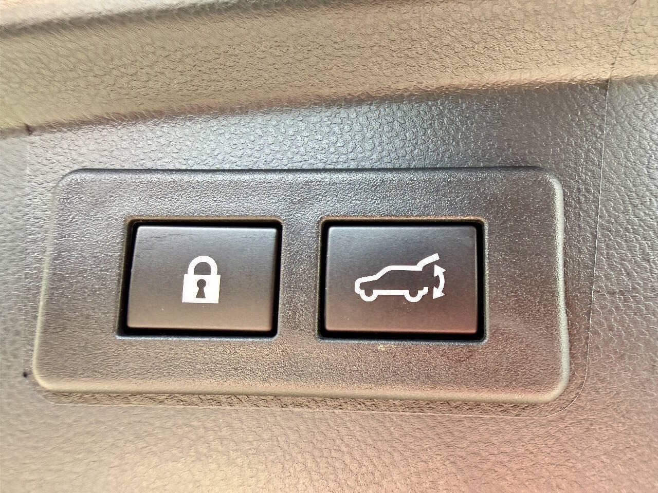 Used 2022 Subaru Outback Limited AWD/4WD image 22