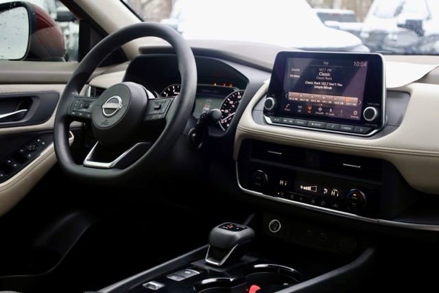 Used 2023 Nissan Rogue SL w/ SL Premium Package image 33