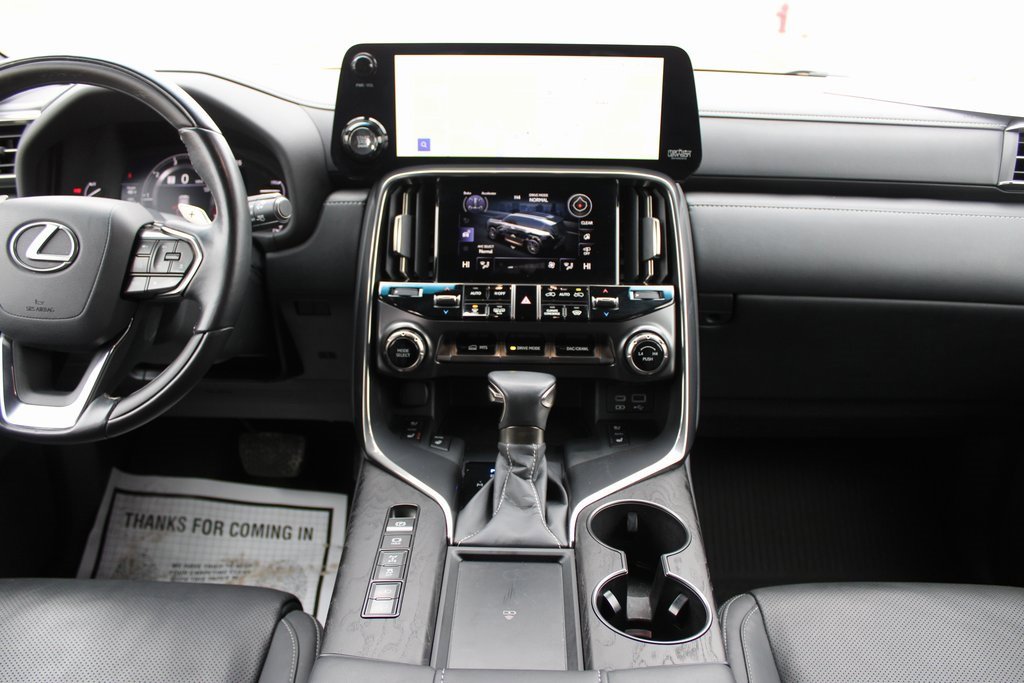 Used 2023 Lexus LX 600 4WD w/ Luxury Package image 31
