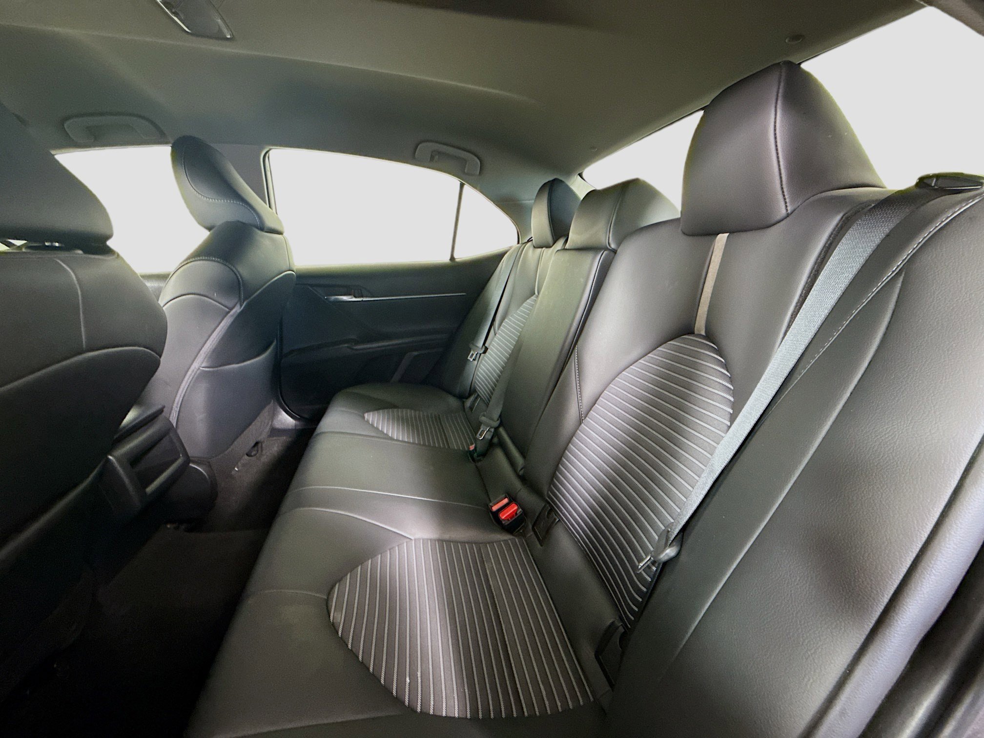 Used 2024 Toyota Camry SE image 24