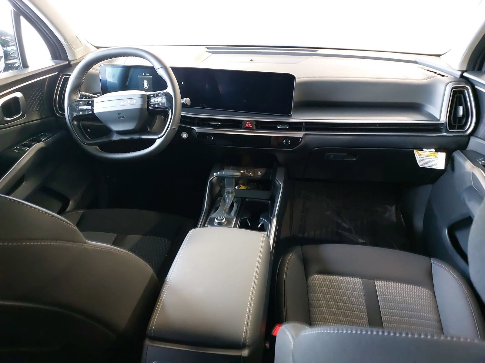 New 2026 Kia Sorento LX FWD image 9