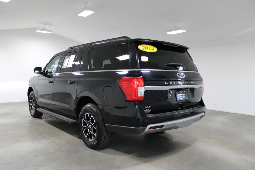 Used 2024 Ford Expedition Max XLT image 7