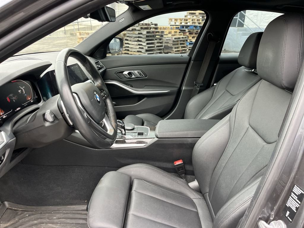 Used 2020 BMW 330i xDrive Sedan w/ Convenience Package image 11