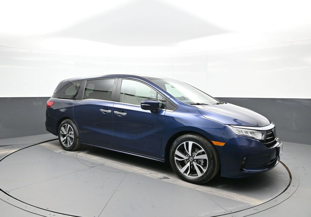 Certified 2023 Honda Odyssey Touring image 4