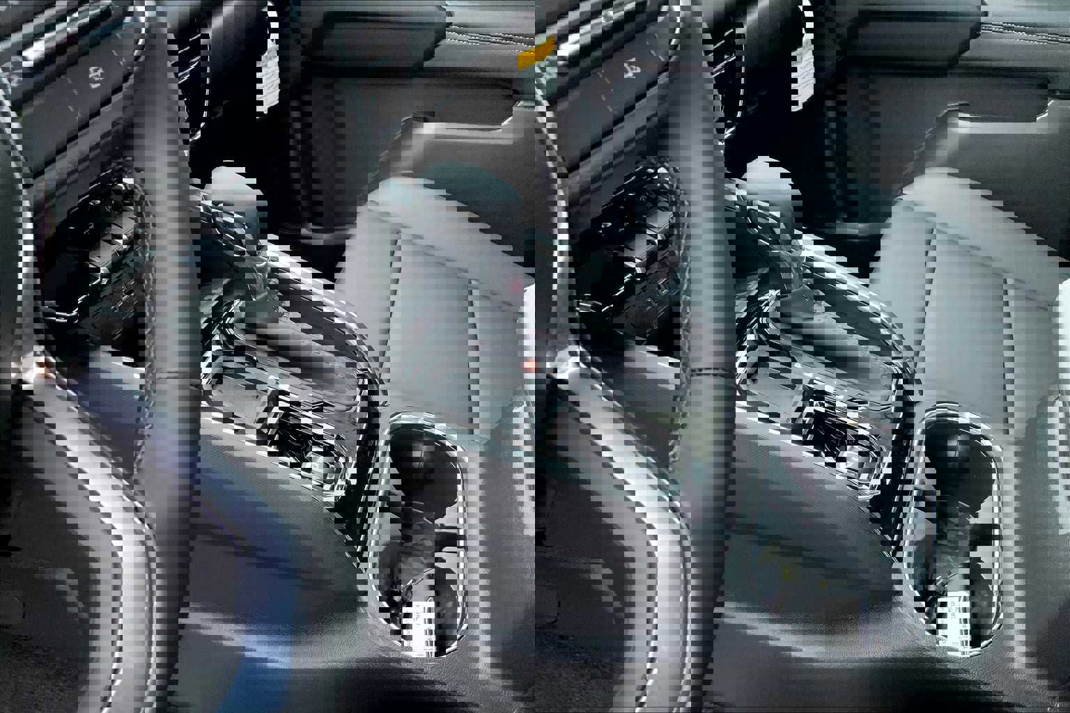 New 2026 GMC Canyon Elevation w/ Convenience Package image 6