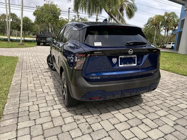 Used 2025 Nissan Kicks SV FWD image 12