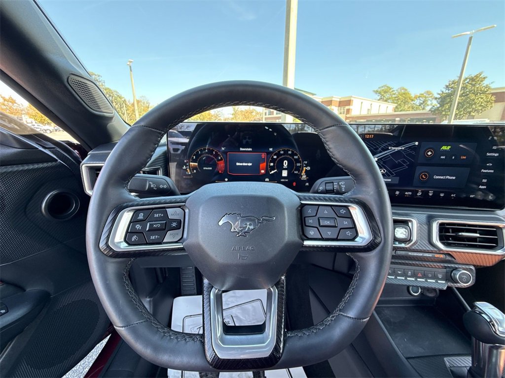 Used 2025 Ford Mustang Premium image 14