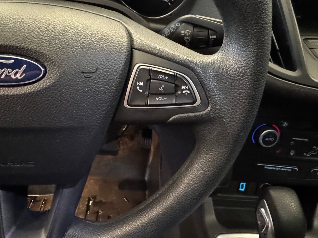 Used 2019 Ford Escape SE FWD image 10