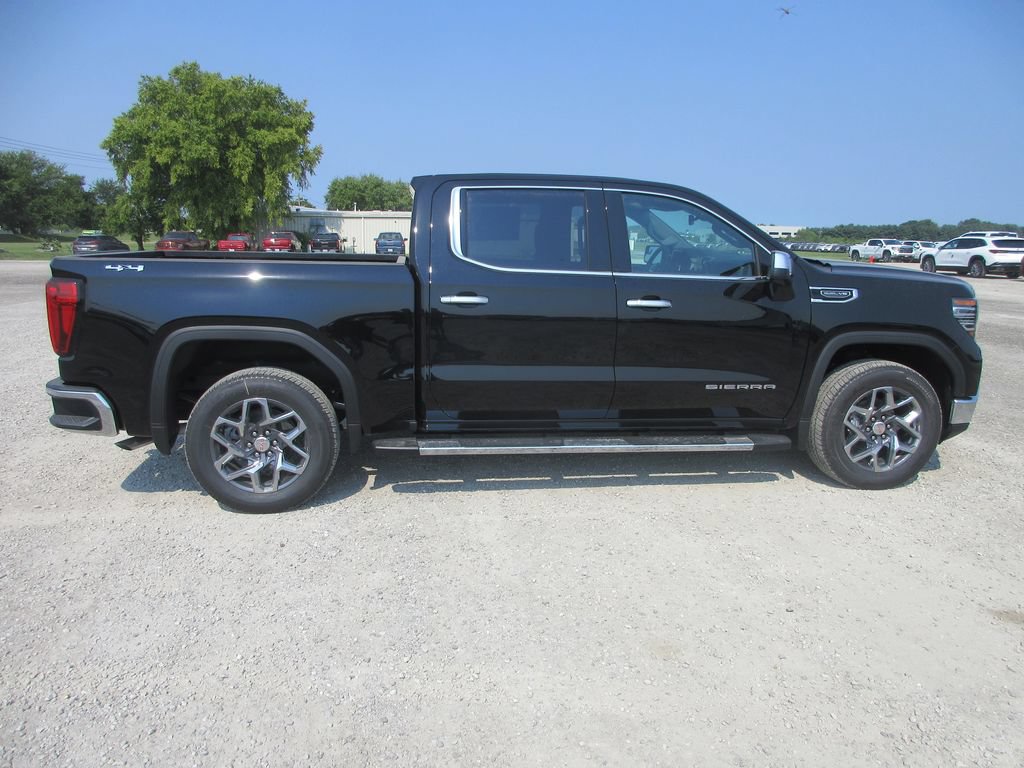 New 2026 GMC Sierra 1500 SLT w/ SLT Premium Package AWD/4WD image 3