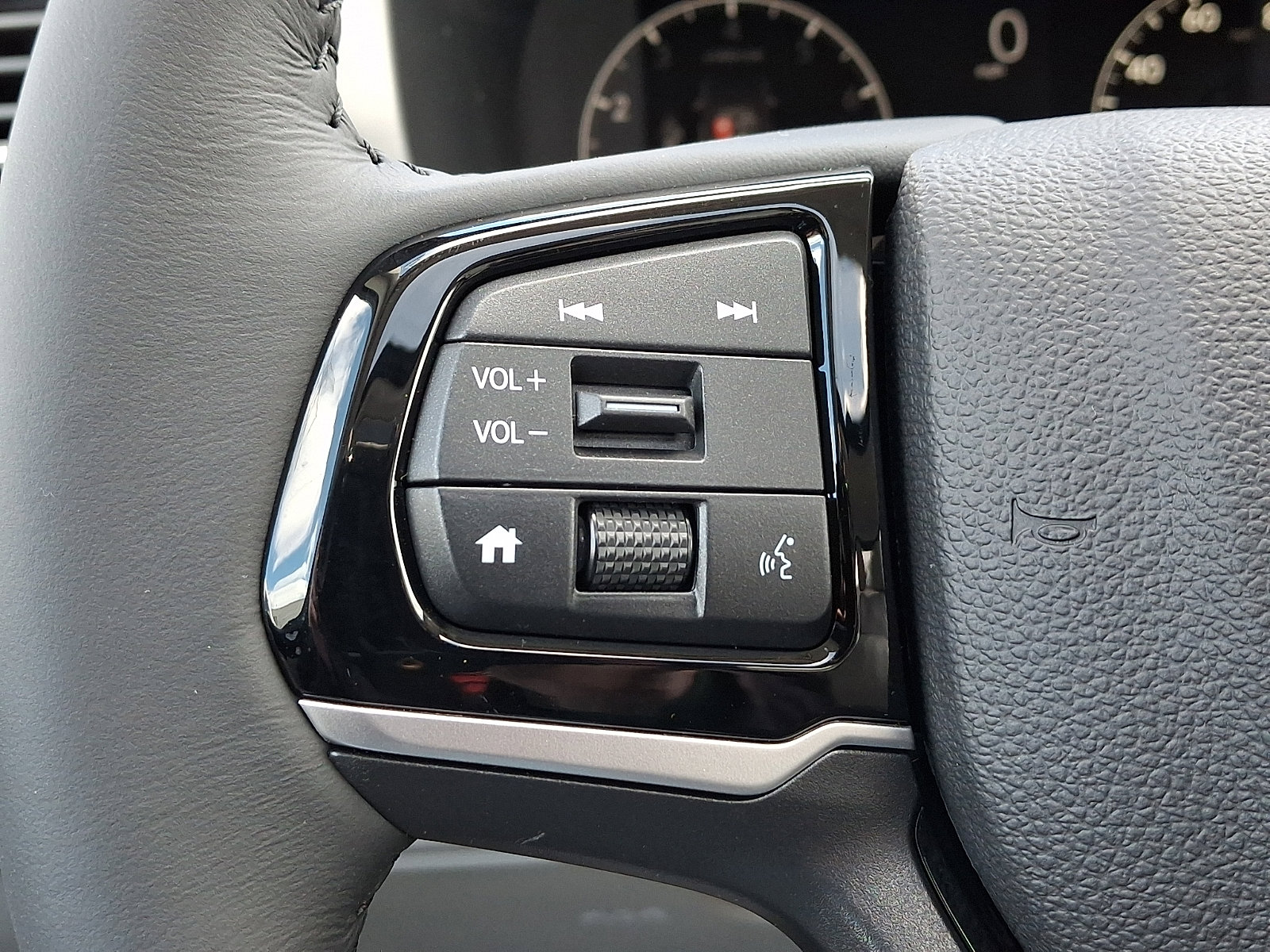 New 2026 Honda Odyssey Touring image 17