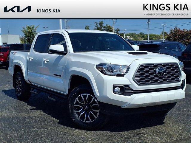 Used 2021 Toyota Tacoma TRD Sport image 1