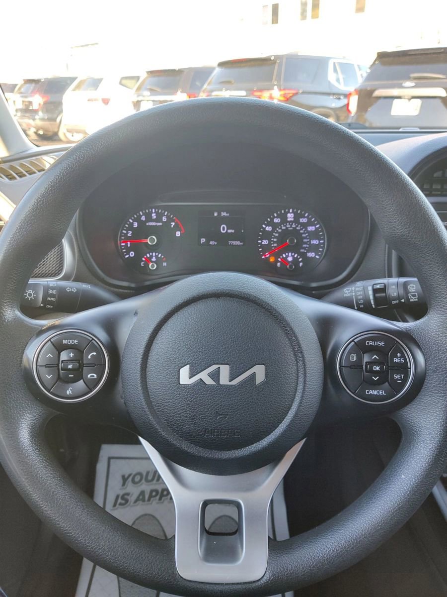 Used 2022 Kia Soul LX image 31