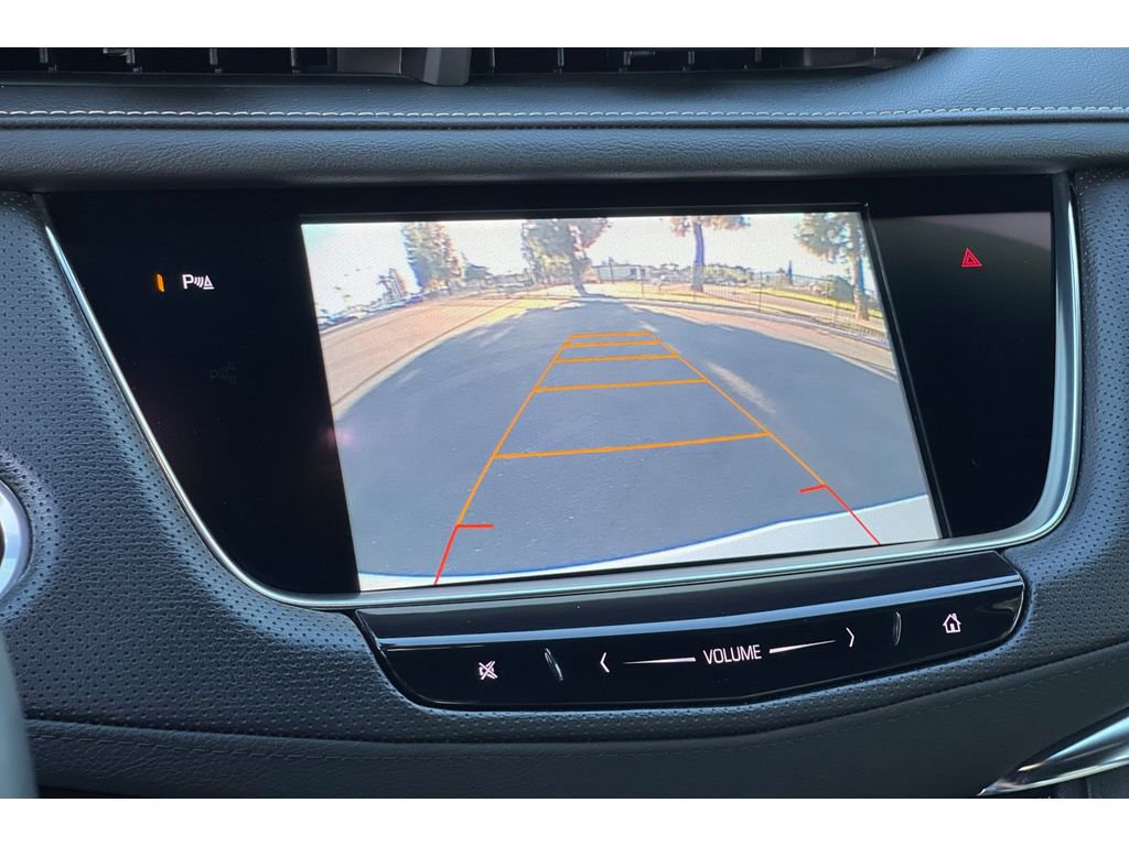 Used 2017 Cadillac XT5 Luxury w/ Driver Awareness Package image 28