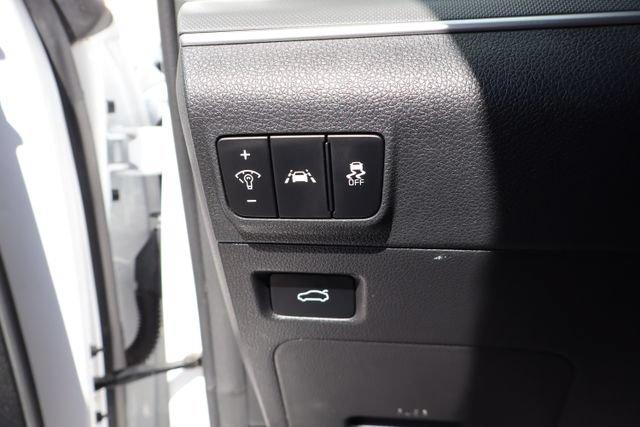 Used 2022 Kia K5 GT-Line AWD/4WD image 12