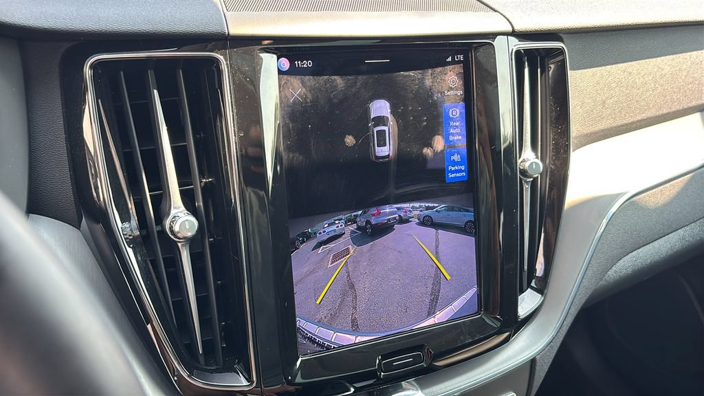 Certified 2023 Volvo XC60 B5 Core w/ Climate Package AWD/4WD image 19