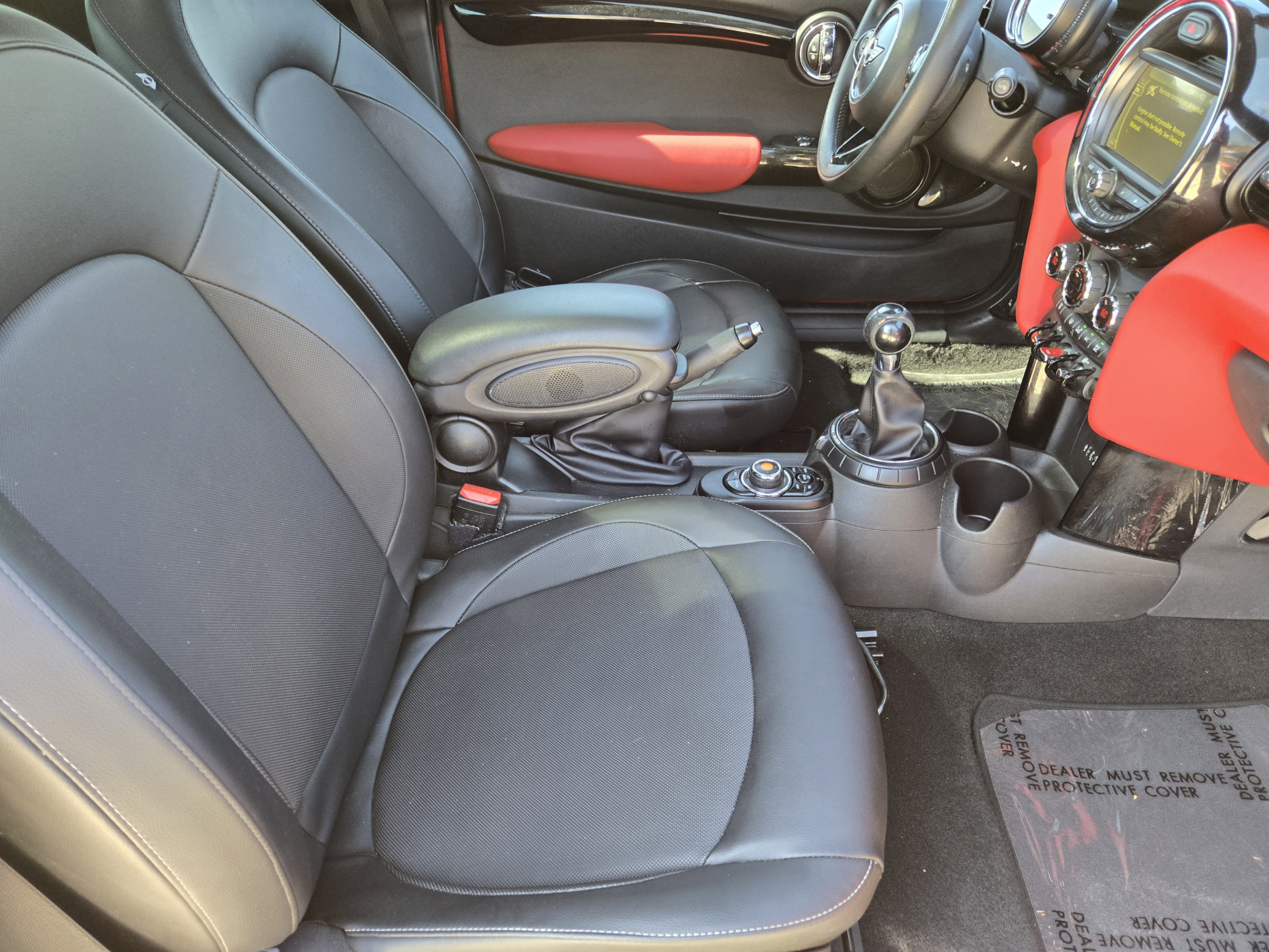 Used 2015 MINI Cooper 2-Door Hardtop FWD image 10