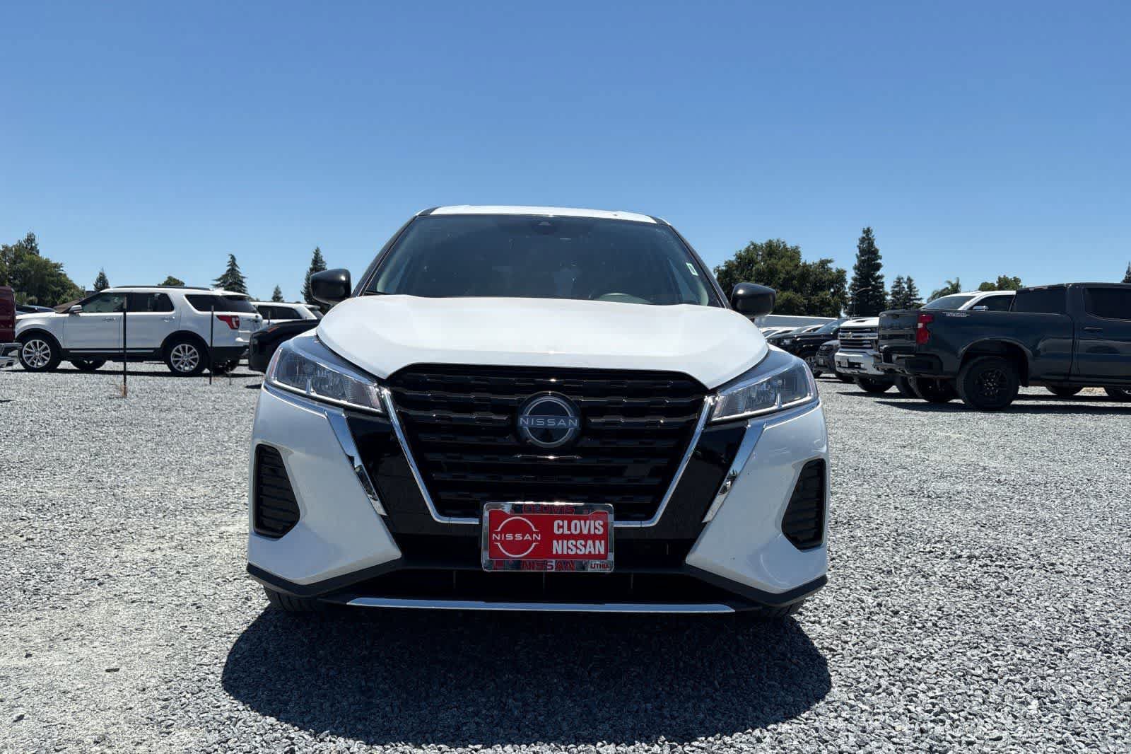 Used 2023 Nissan Kicks S w/ Interior Electronics Package FWD image 11