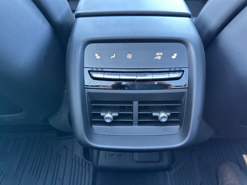 Used 2024 Cadillac Lyriq Luxury image 42