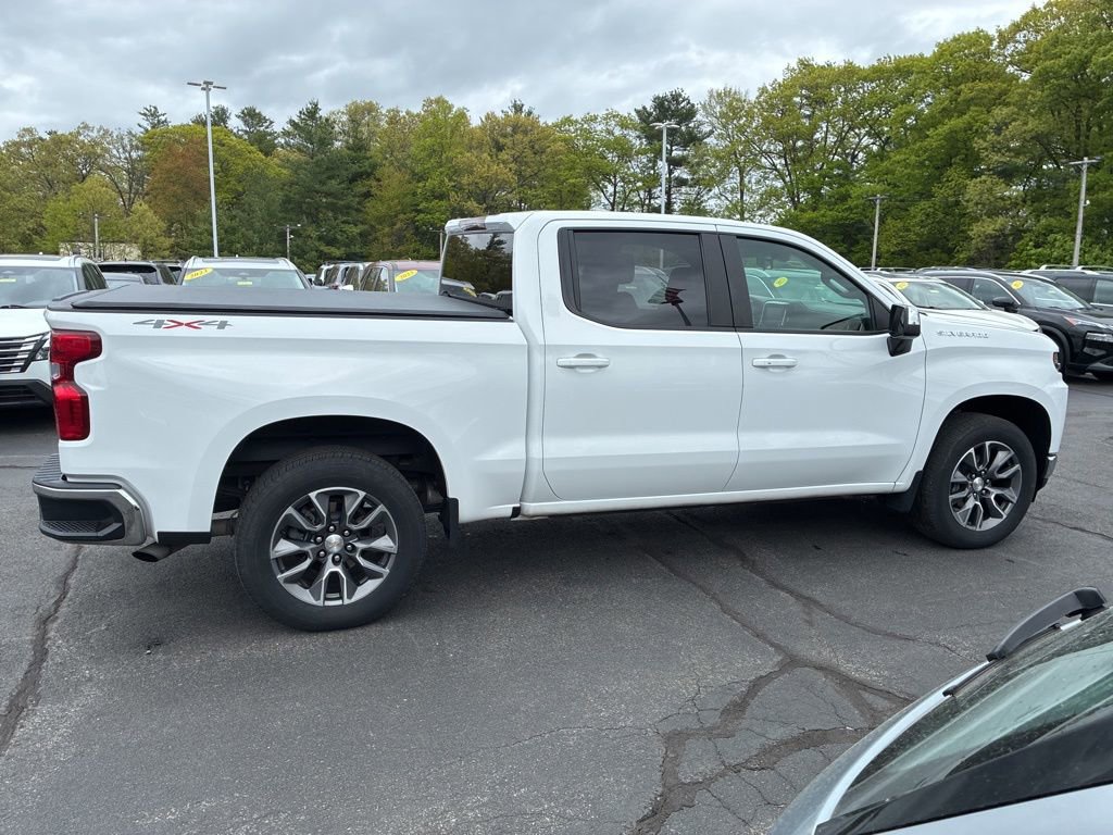 Used 2022 Chevrolet Silverado 1500 LT AWD/4WD image 8