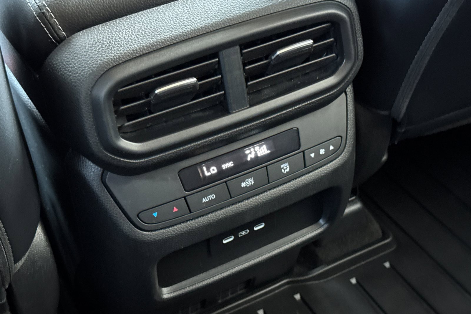 Used 2024 Honda Pilot EX-L image 42